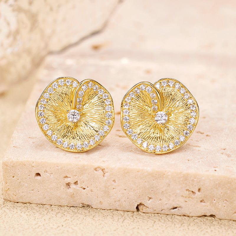 Lotus leaf pleated texture stud earrings for women, high-end ear jewelry