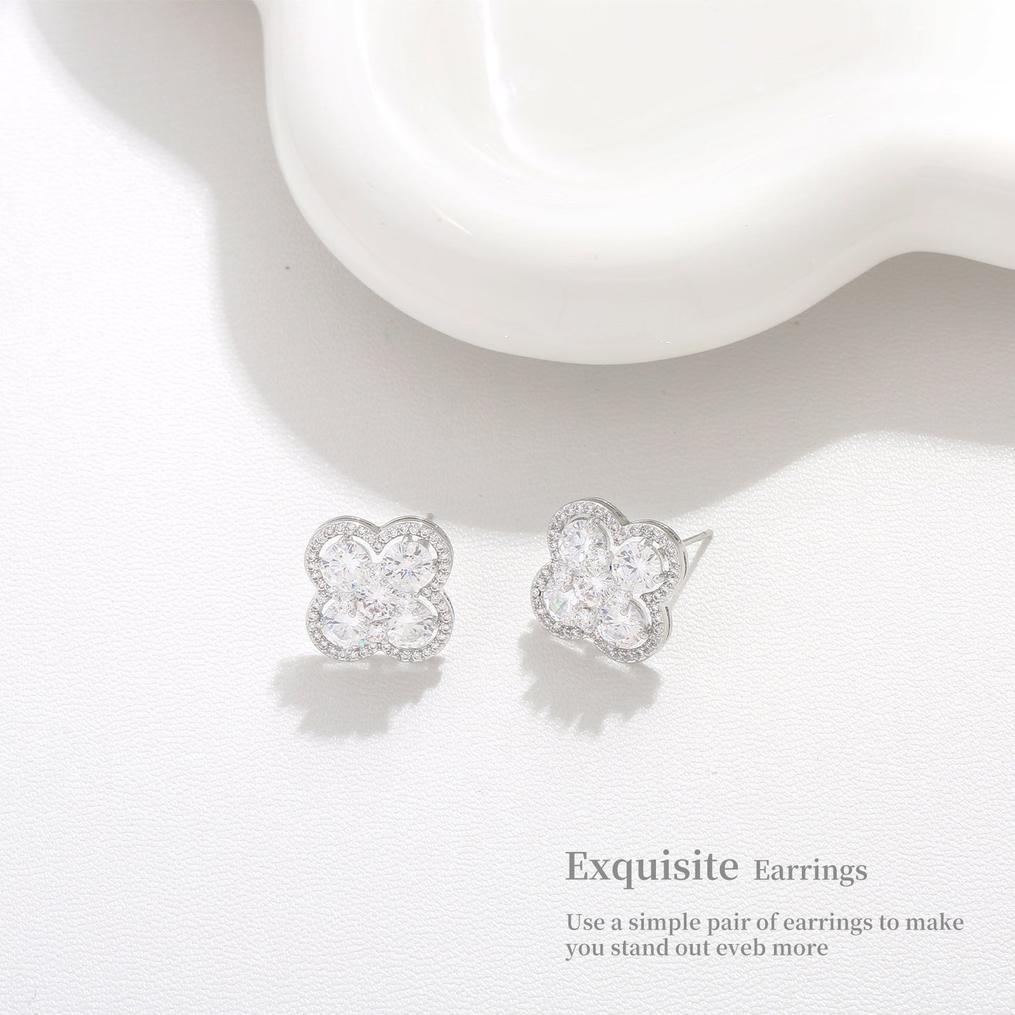 Light luxury high-end summer lucky clover women's earrings