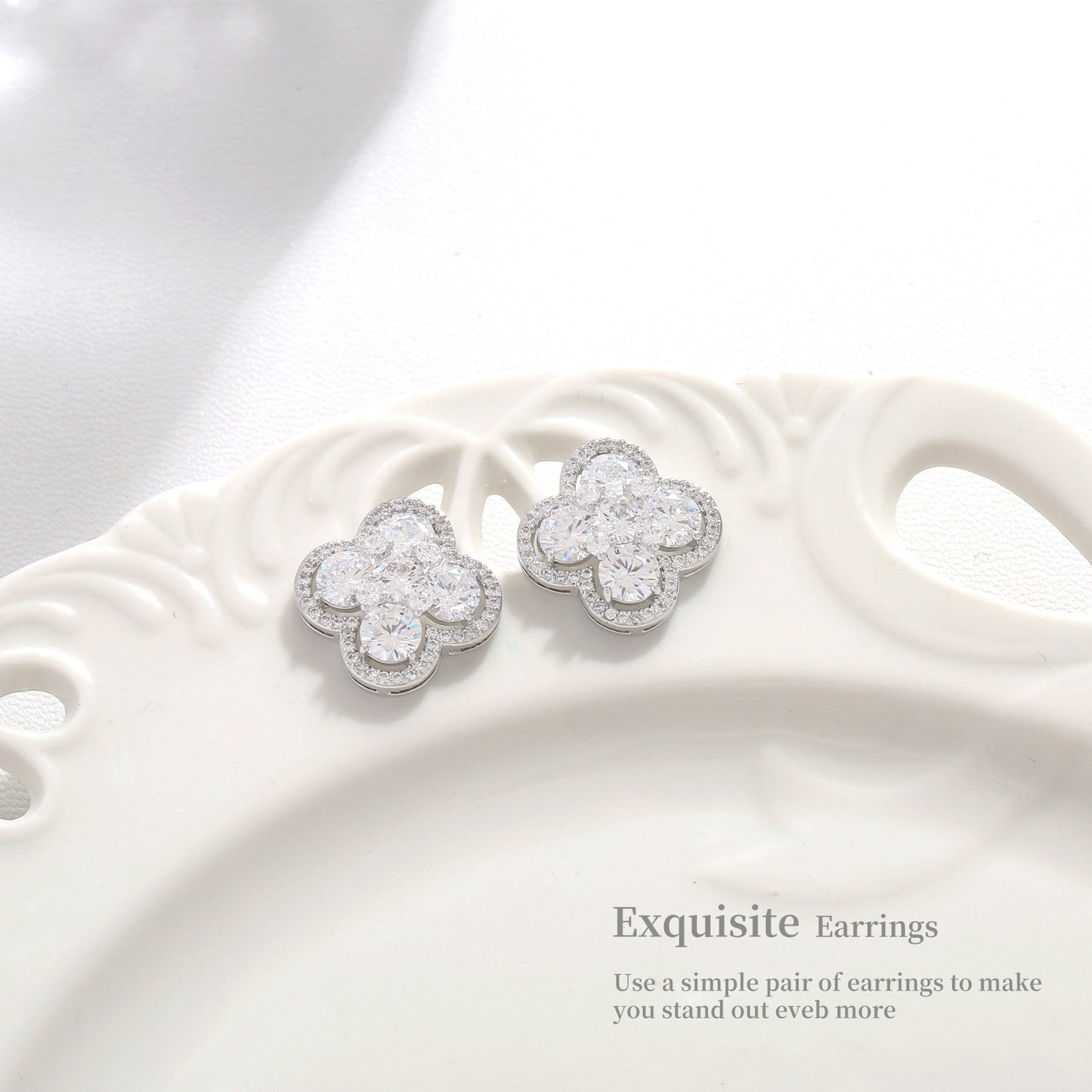 Light luxury high-end summer lucky clover women's earrings