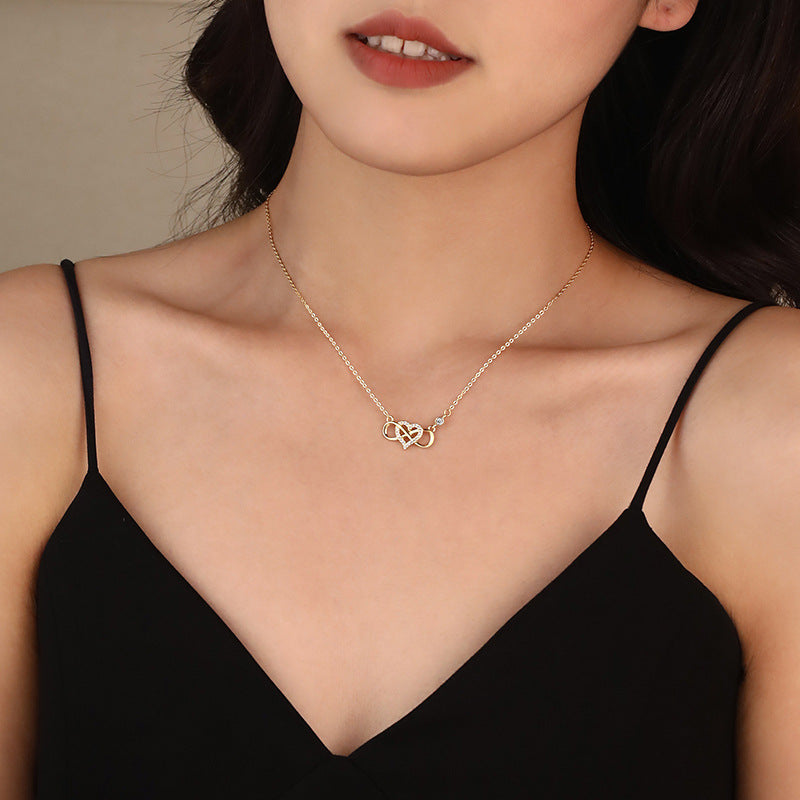 Heart Necklace for Women Niche Mobius Clavicle Chain Holiday Gift