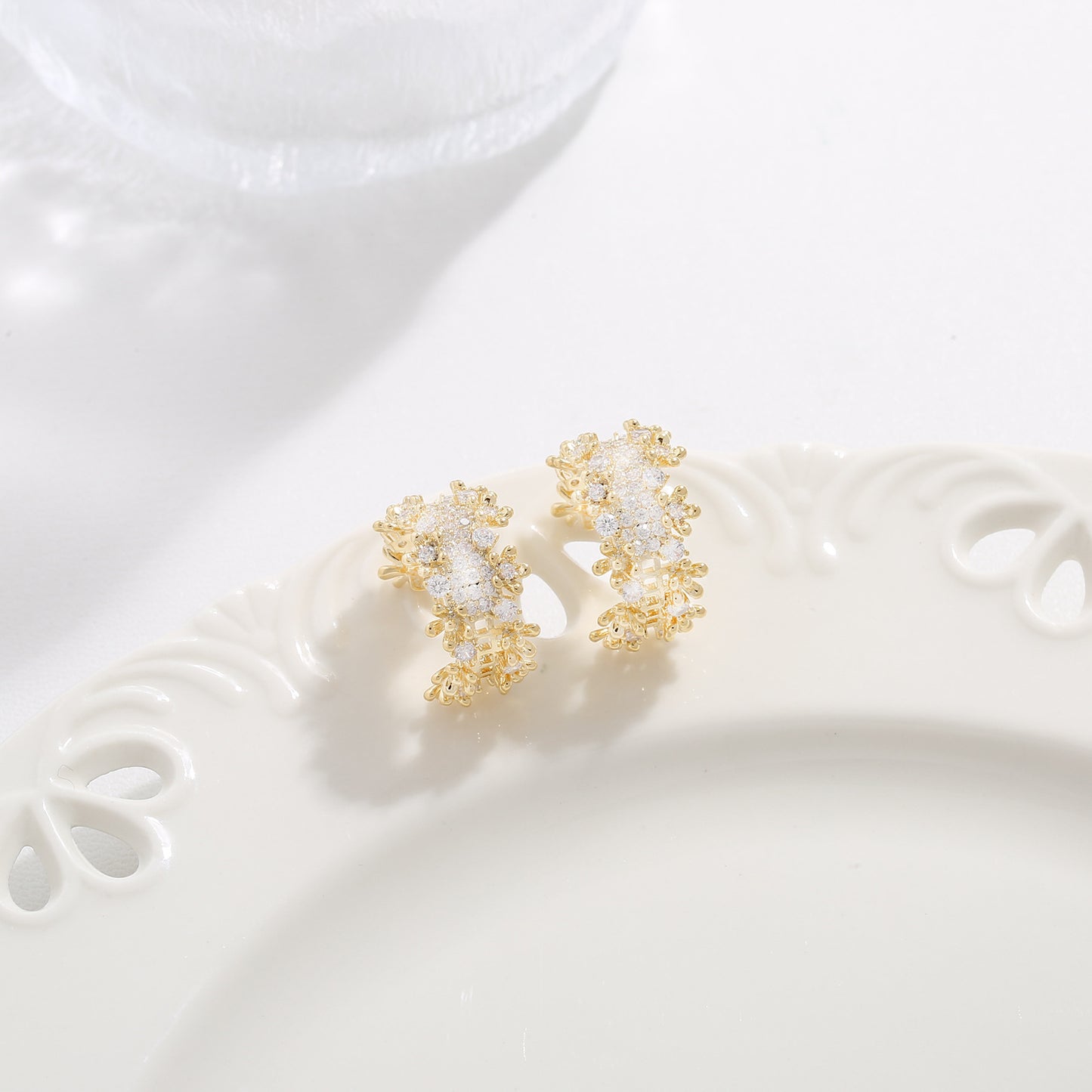 Hollow Flower Earrings Silver Needle High-grade Earrings