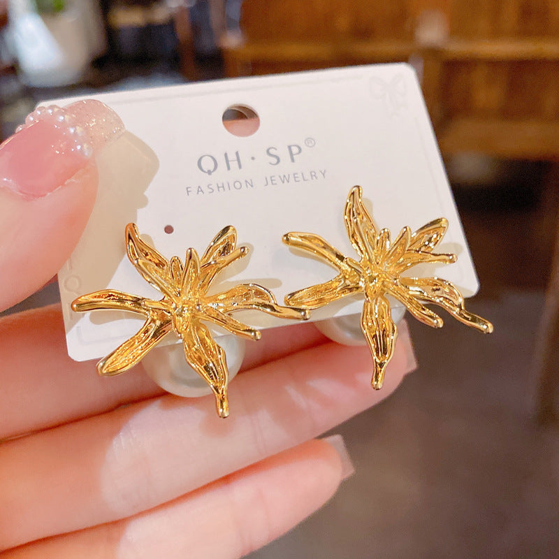 High-Grade Ear Studs Metal Flower Pearl Earrings Earrings