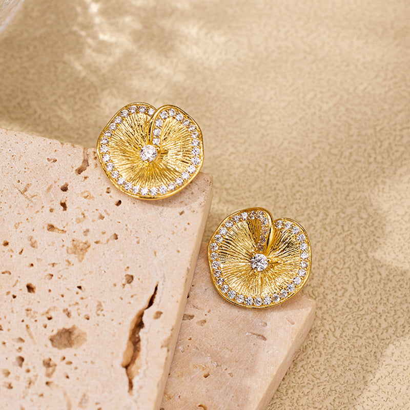 Lotus leaf pleated texture stud earrings for women, high-end ear jewelry