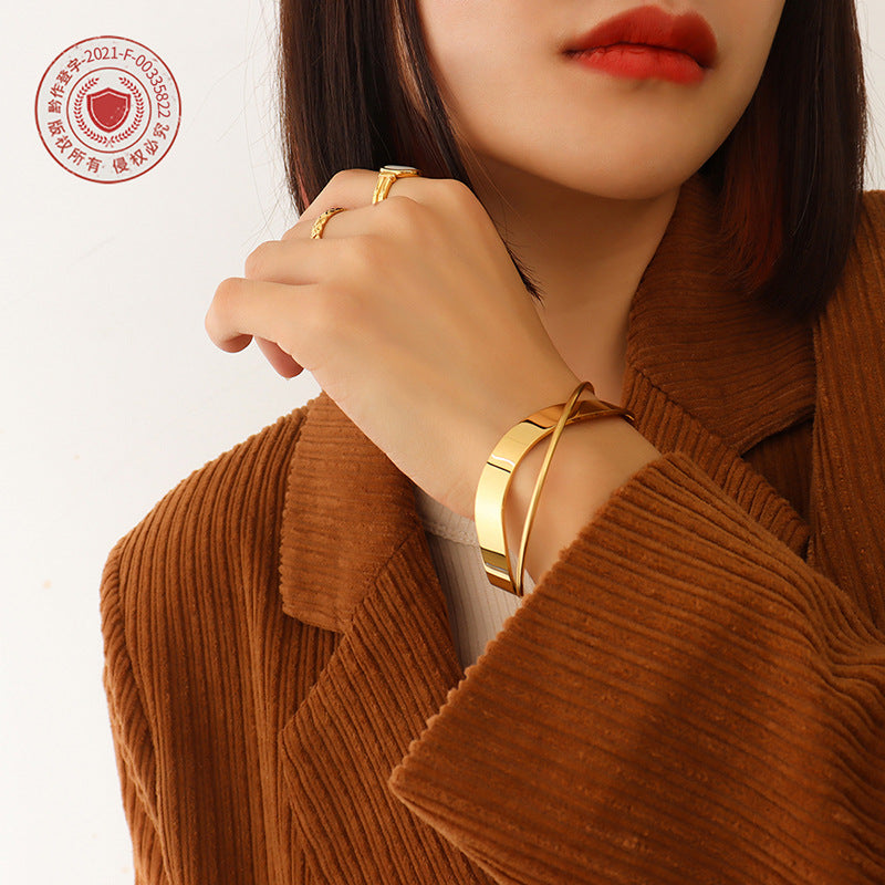 Europe and America ins Fashionable Versatile Cross Glossy Open Bracelet Titanium Steel Plated18K Genuine Gold Bracelet Jewelry Z195